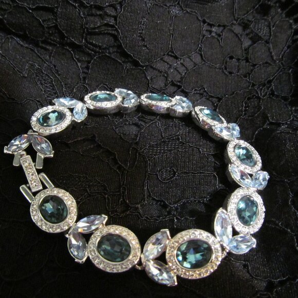 Rare JTV Titanic Jewelry Collection Eleanor Widener's Sophisticated Bracelet - Picture 6 of 11